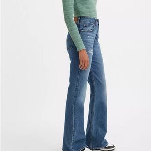 Levi’s 70s high flare - worn once